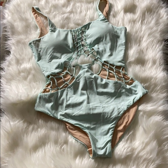 DOLCE Vita Beaded Macrame Cutout Swimsuit - Picture 5 of 9